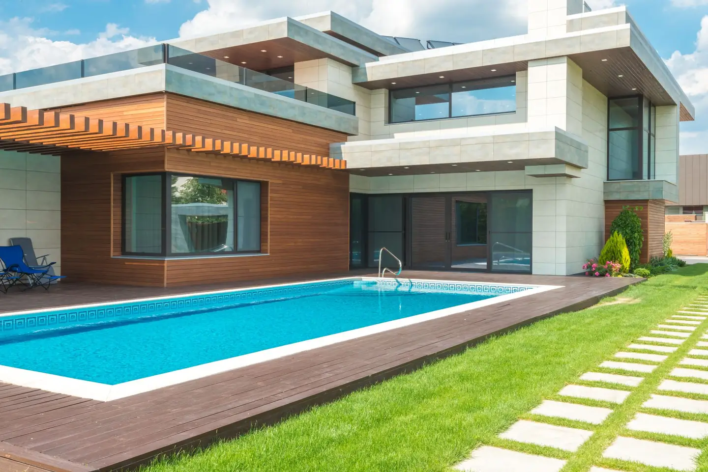 Swimming pool built in Narrangullen, NSW